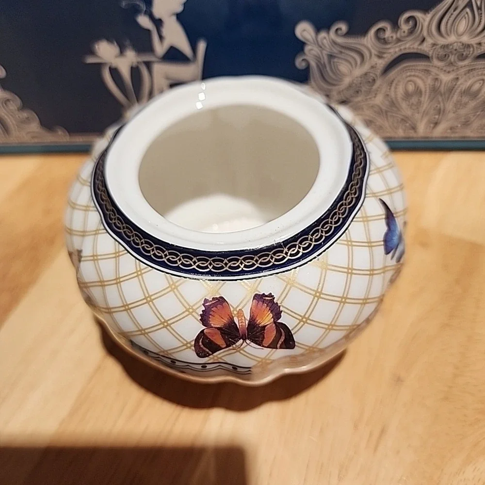 Fanquare 21-Piece British Porcelain Tea Sets of 6, Butterfly 1 Chipped Tea Cup